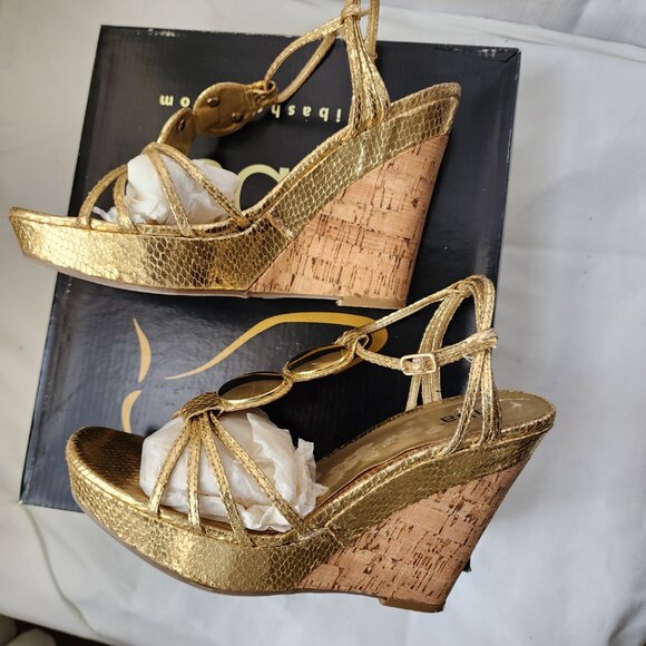 ✨Diba Y2K Glam Boho Chic Women’s Gold Metallic Strappy Wedge Sandals Size 8.5 - Picture 6 of 15